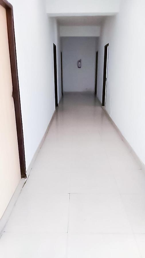 Roomshala 110 Hotel Mulaqaat - Shiv Nadar University Dadri Eksteriør bilde