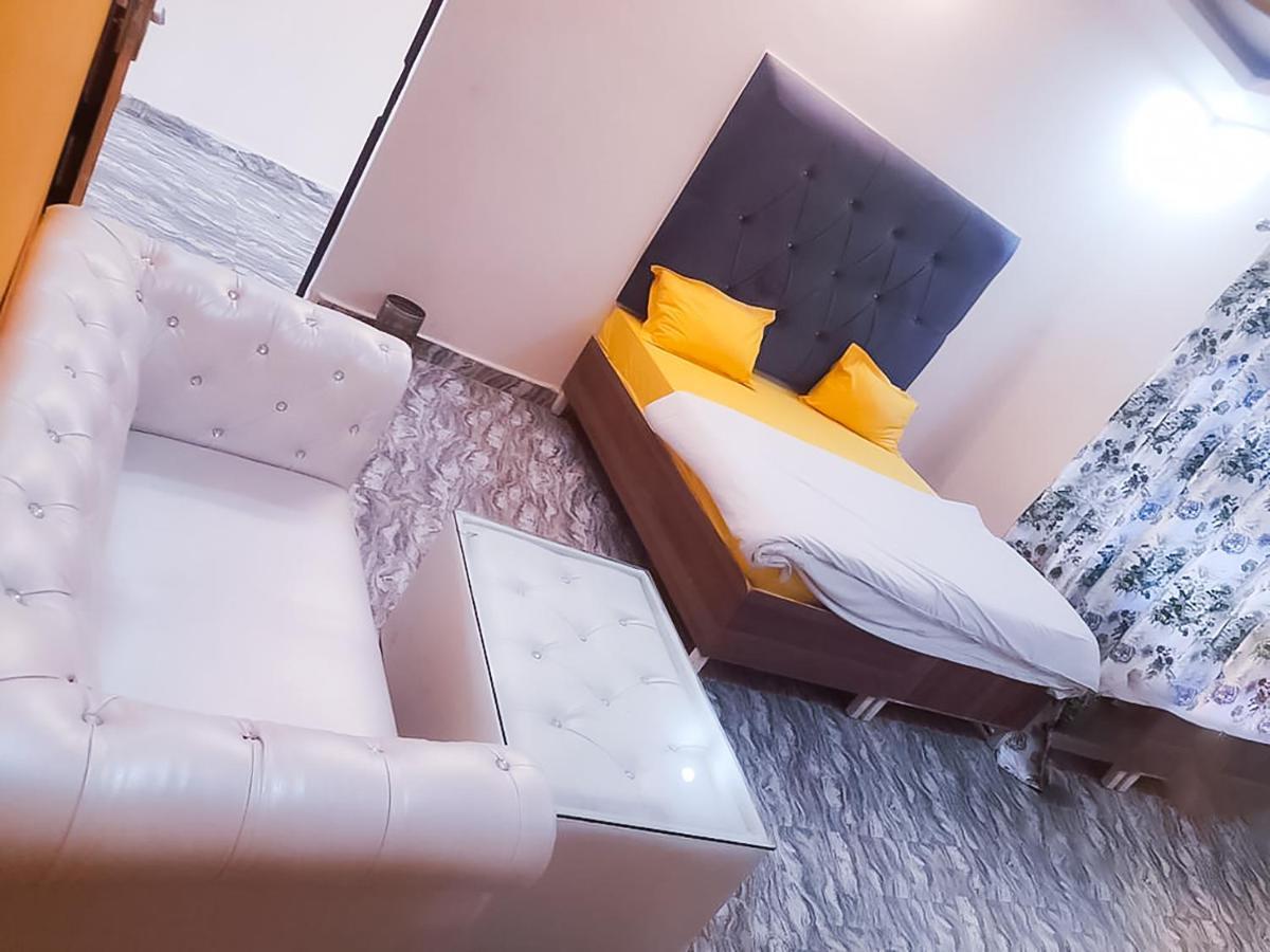 Roomshala 110 Hotel Mulaqaat - Shiv Nadar University Dadri Eksteriør bilde